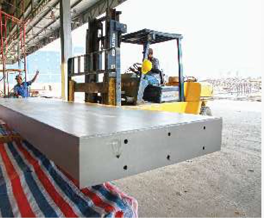 Modul platform dengan forklift